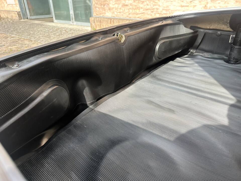 Image 19/63 of Alfa Romeo Spider 1300 Junior (1970)