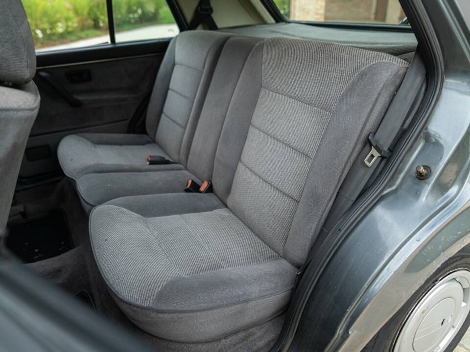 Image 21/42 de Volkswagen Golf Mk I 1.6 (1983)