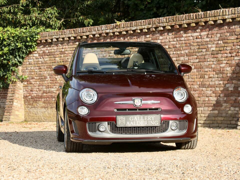 Immagine 44/50 di Abarth 695 &quot;Edizione Maserati&quot; (2013)