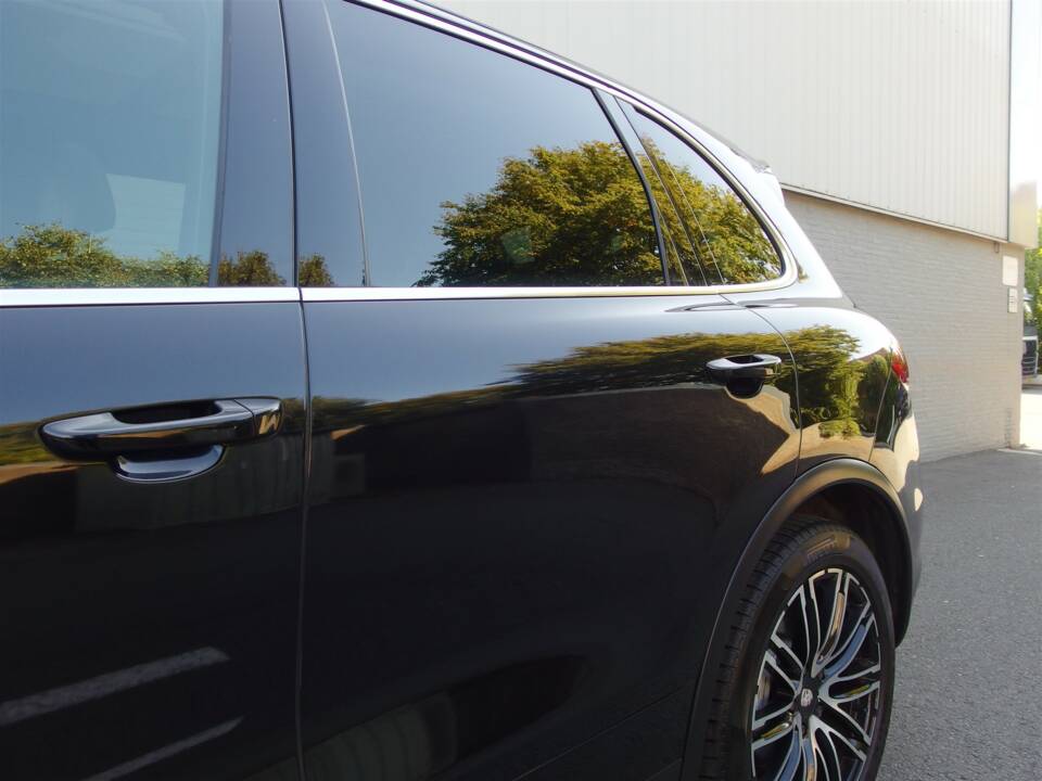 Image 27/96 of Porsche Cayenne S Diesel (2013)