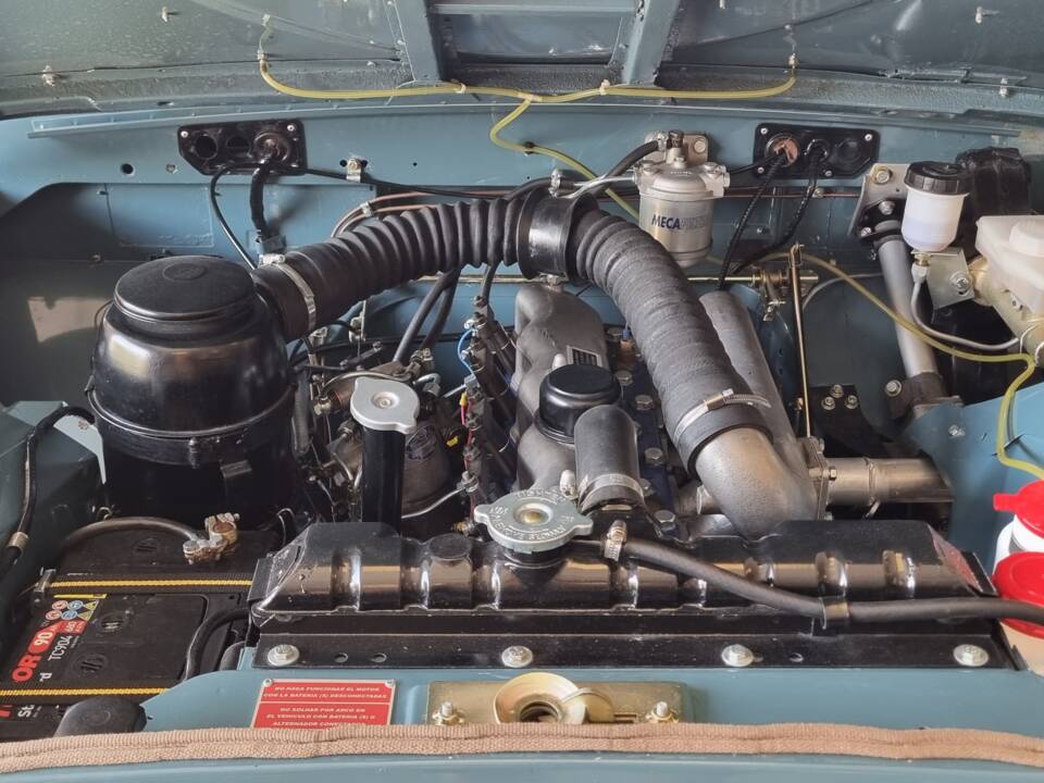Bild 24/35 von Land Rover 88 (1976)