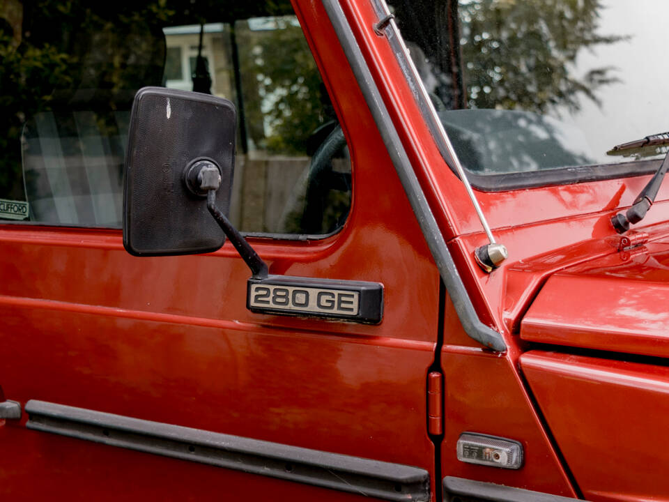 Immagine 8/29 di Mercedes-Benz 280 GE (SWB) (1990)
