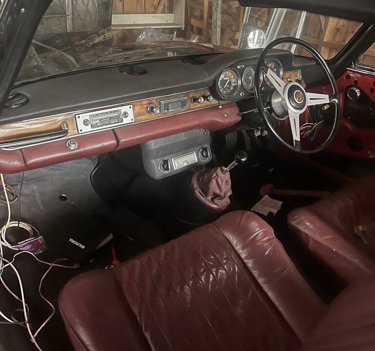 Imagen 8/8 de Alfa Romeo 2600 Sprint (1965)