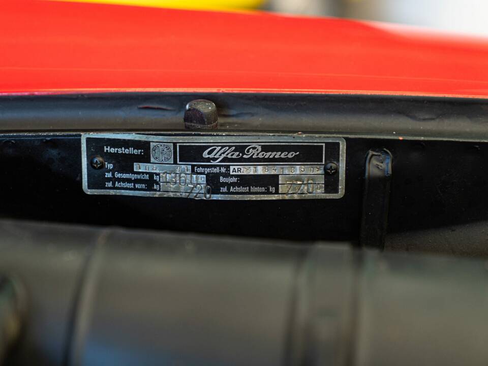 Imagen 50/50 de Alfa Romeo 1600 Spider (1972)