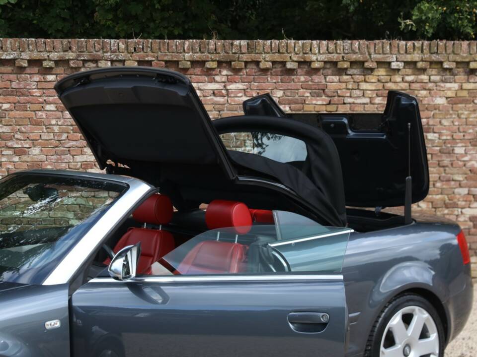 Image 40/50 de Audi S4 (2004)