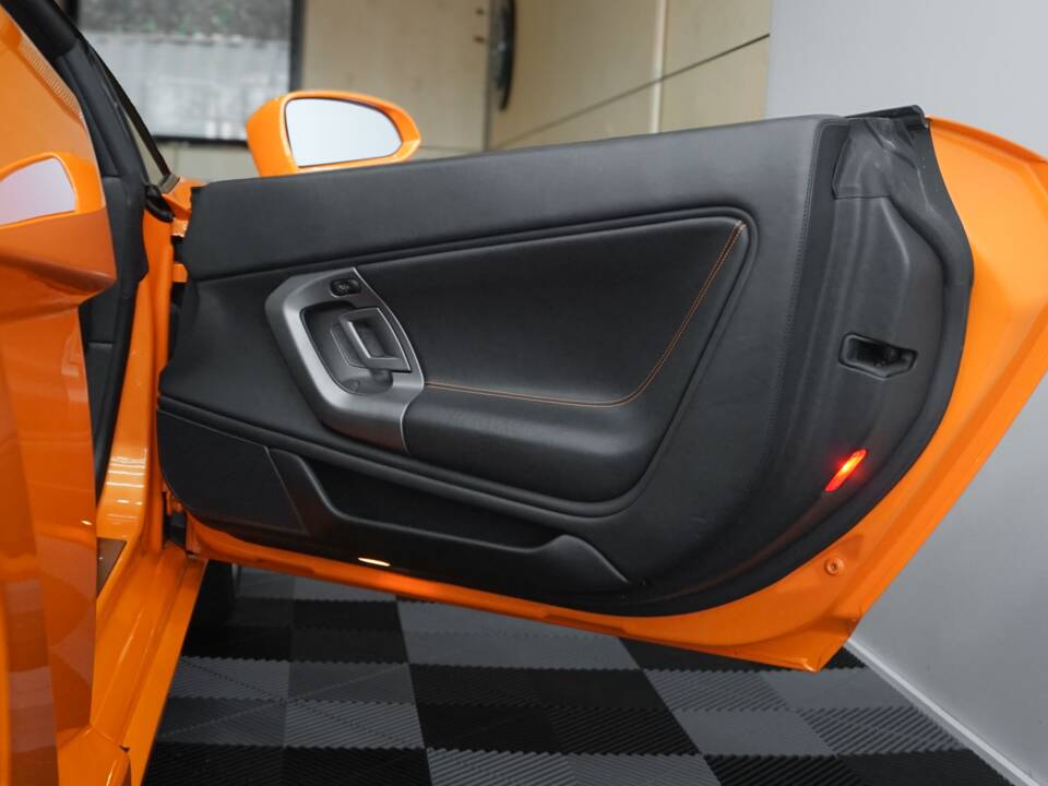 Immagine 27/38 di Lamborghini Gallardo (2005)