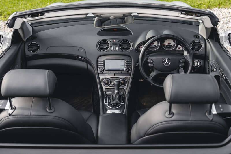 Image 23/50 de Mercedes-Benz SL 55 AMG (2006)