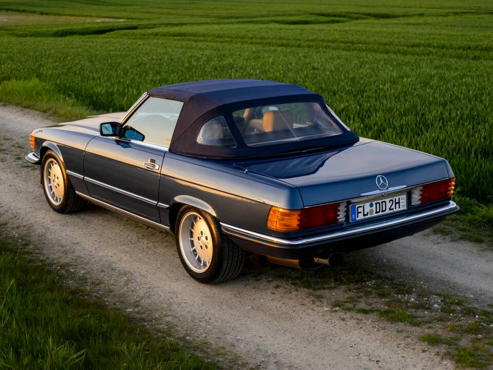 Immagine 38/42 di Mercedes-Benz 300 SL (1986)