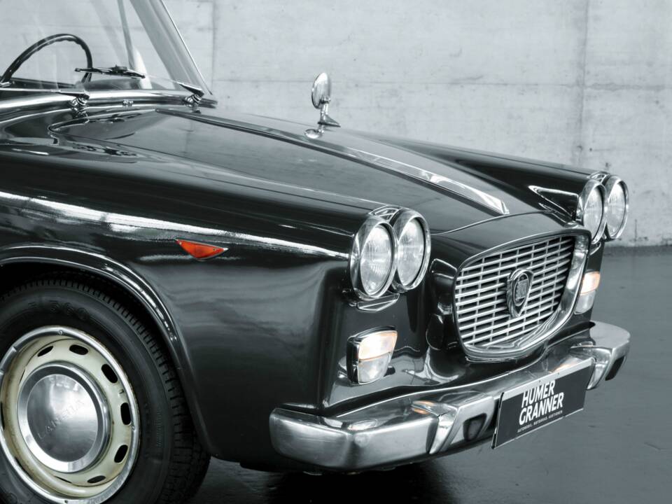 Image 45/50 of Lancia Flavia 1800 (1965)