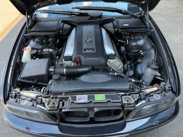 Bild 22/31 von ALPINA B10 V8 (2000)