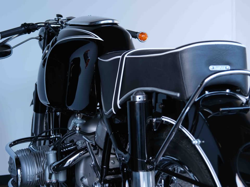 Image 4/98 of BMW R 69 S (1964)
