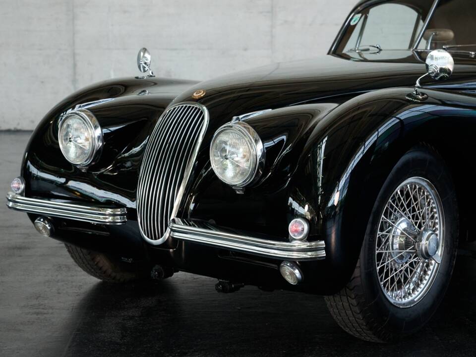 Image 4/48 of Jaguar XK 120 FHC (1954)