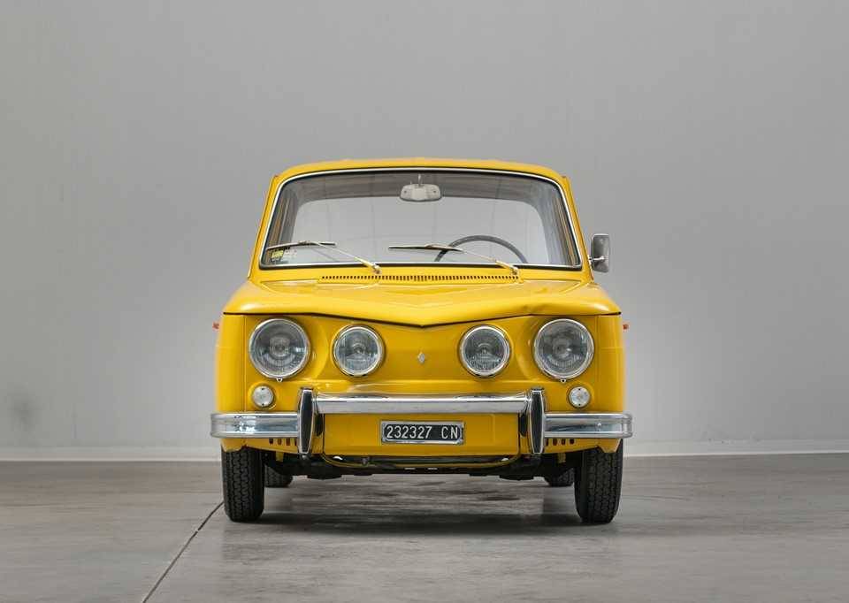 Image 4/41 of Renault R 8 S (1970)