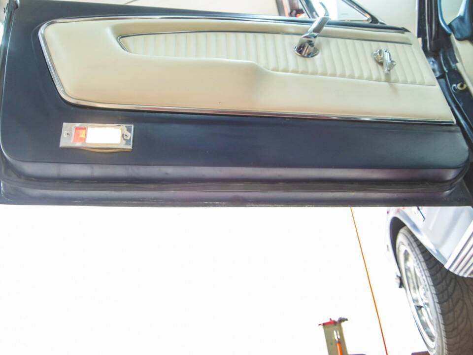 Image 45/50 of Ford Mustang 289 (1966)