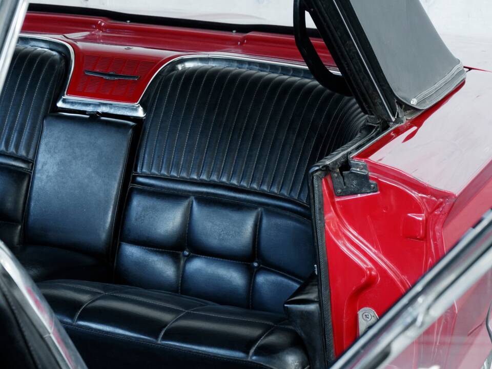 Bild 33/50 von Ford Thunderbird (1966)
