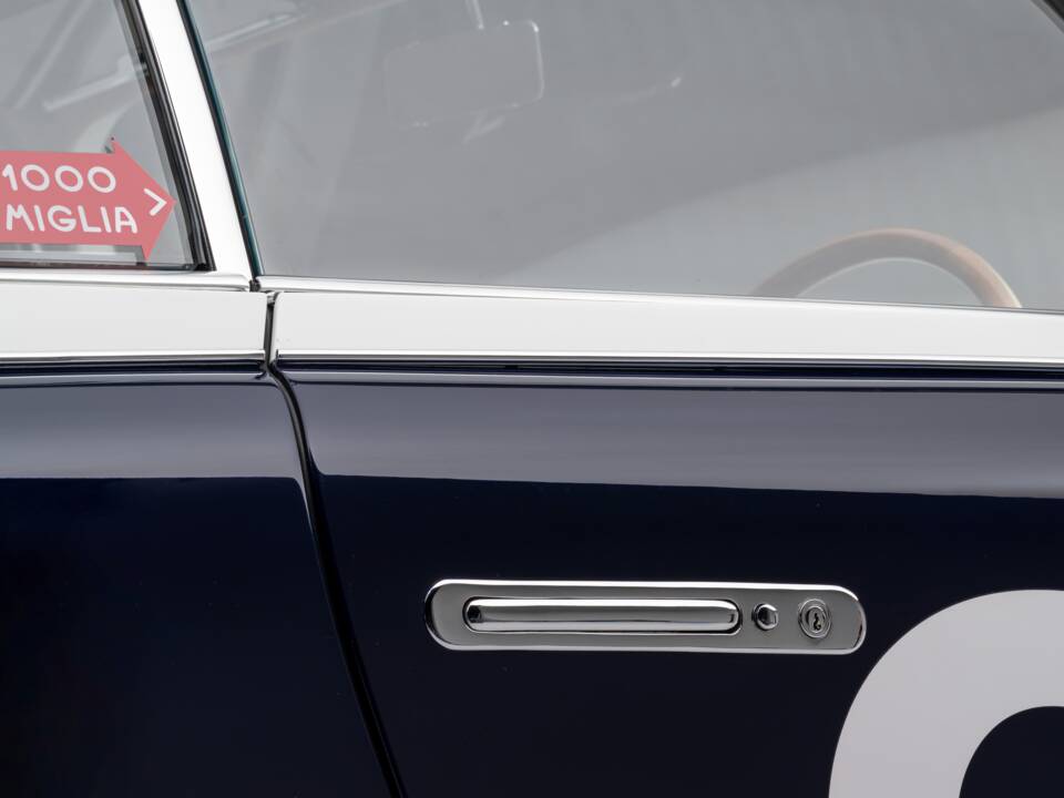 Image 23/61 of Ferrari 225 S (1952)