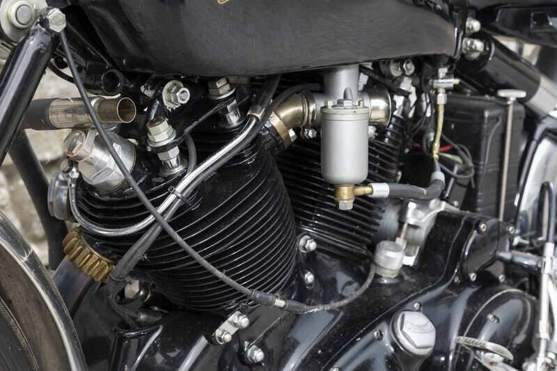 Bild 20/43 von Vincent Black Shadow C (1951)
