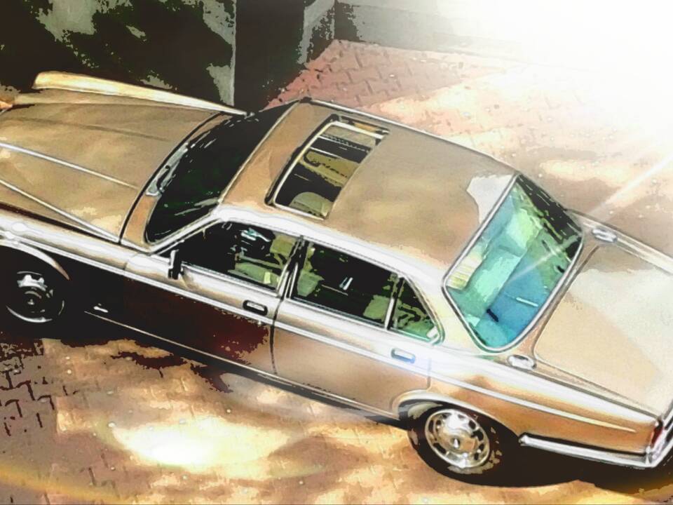 Image 1/13 of Jaguar XJ 6 4.2 (1985)