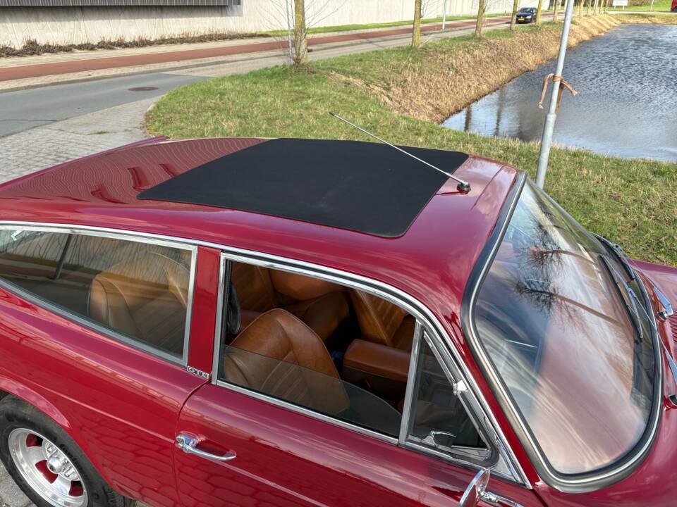 Immagine 9/19 di Reliant Scimitar GTE (1973)