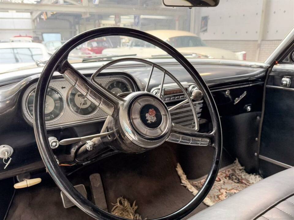 Image 6/27 of Packard Series 2631 (1953)