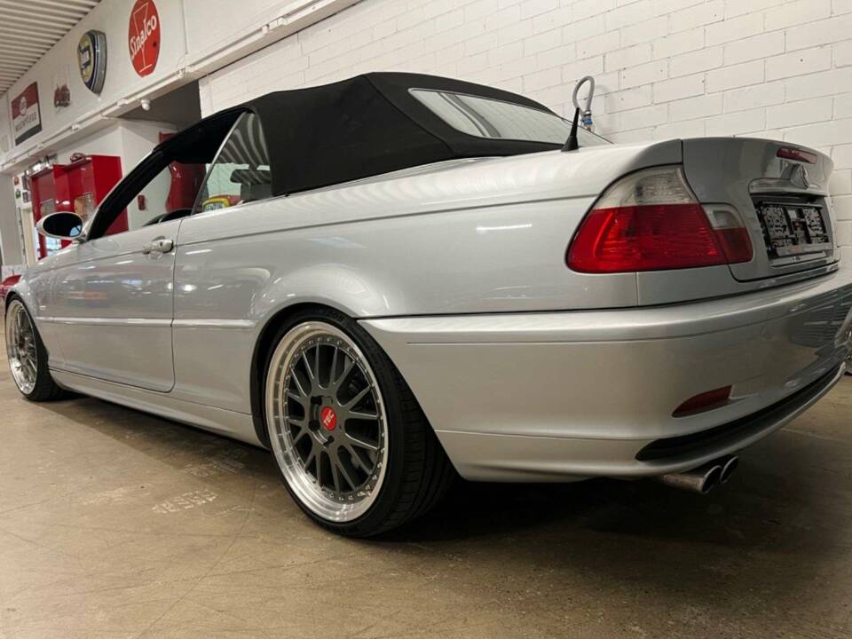 Image 11/16 of BMW 330Ci (2001)