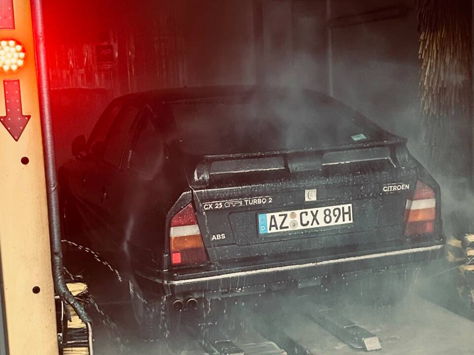 Imagen 41/54 de Citroën CX 25 GTi Turbo 2 (1989)