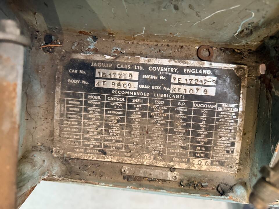 Image 33/53 de Jaguar Type E 4.2 (1967)