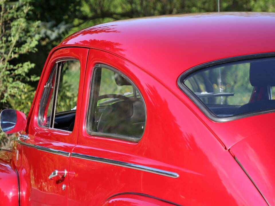 Image 13/50 of Volvo PV 544 Sport (1965)