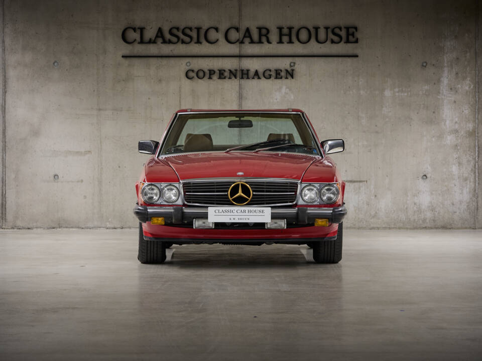 Image 8/89 of Mercedes-Benz 560 SL (1986)