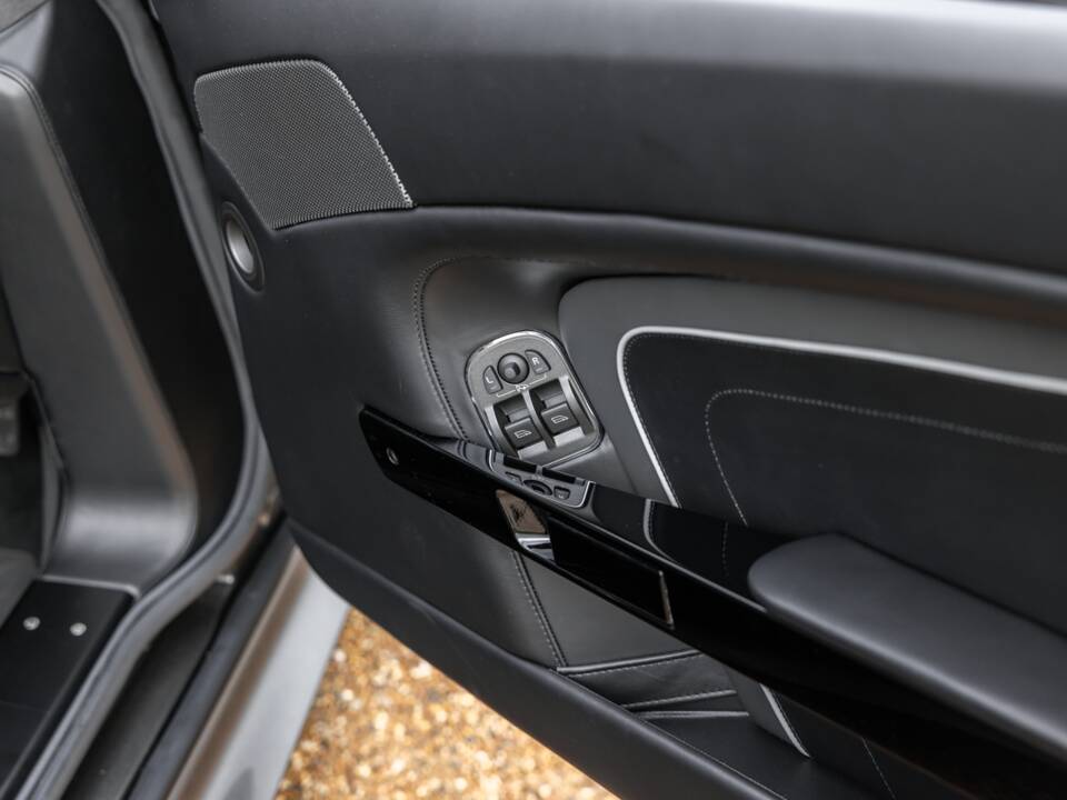 Bild 52/84 von Aston Martin V12 Vantage AMR Roadster (2018)