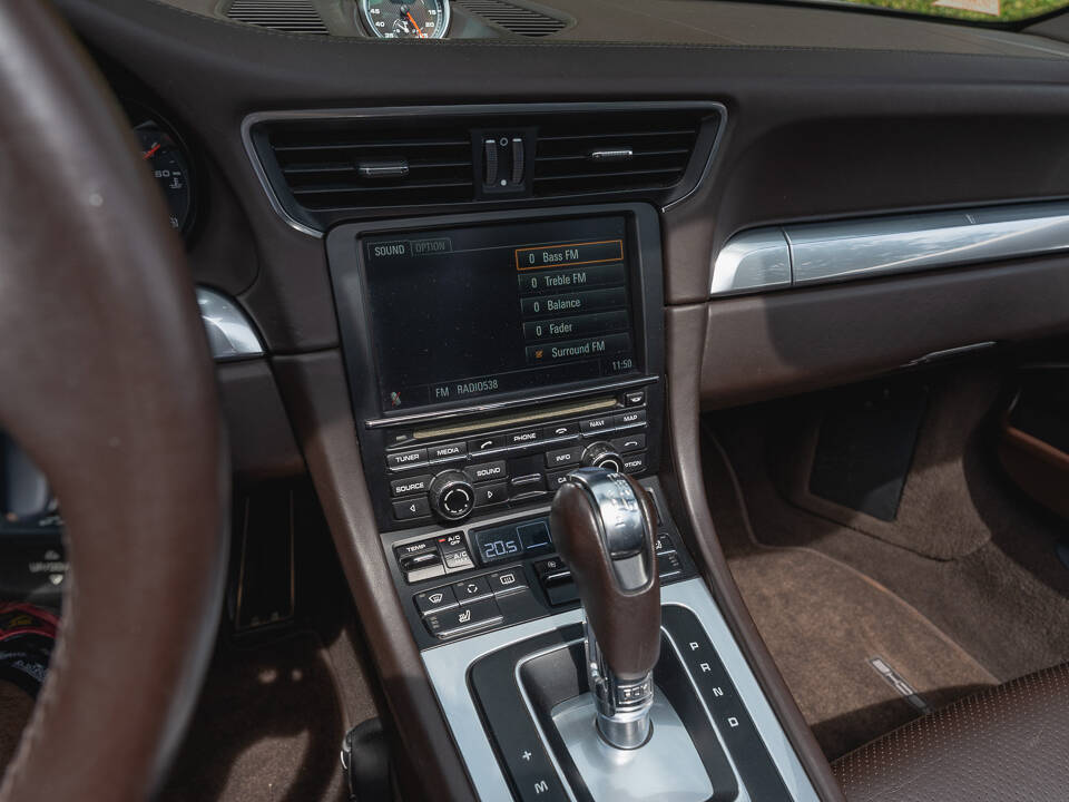 Image 18/28 de Porsche 911 Carrera S (2012)