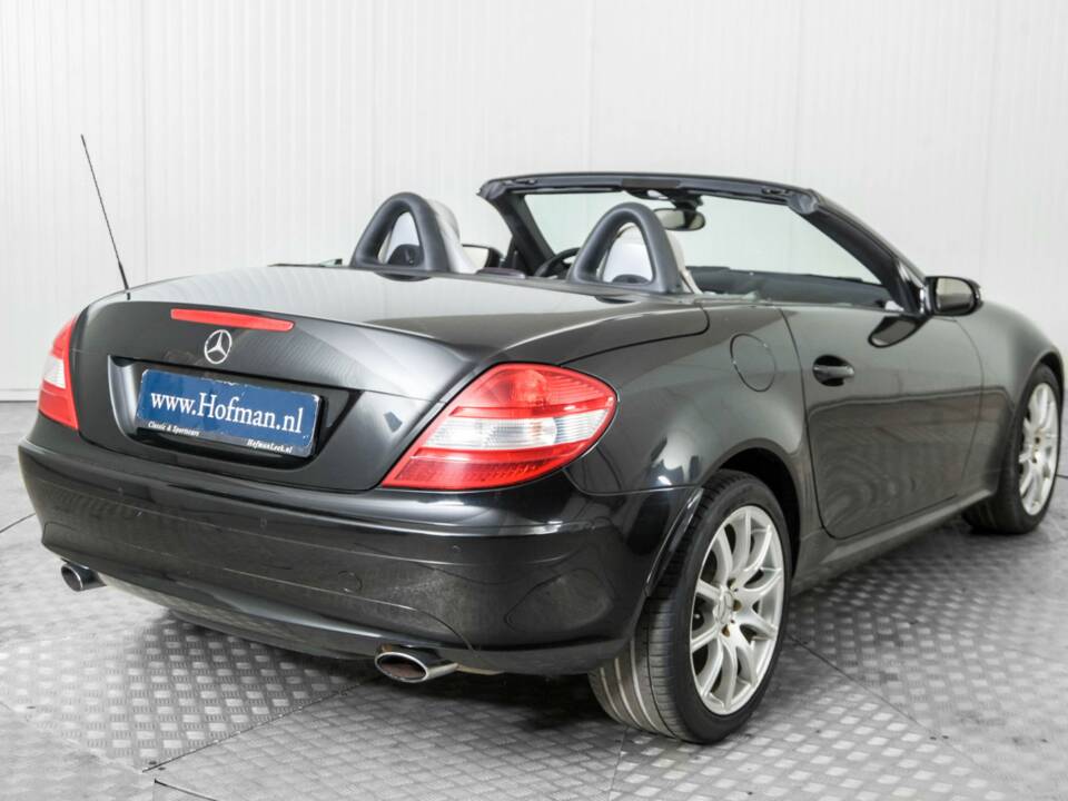 Bild 26/50 von Mercedes-Benz SLK 280 (2005)