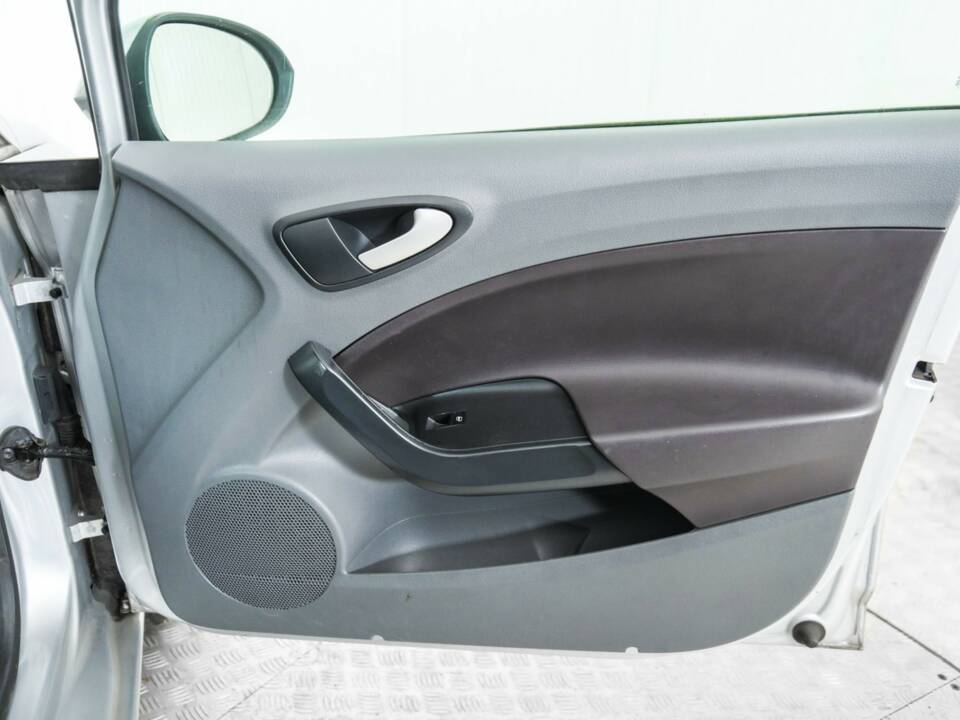 Immagine 29/44 di SEAT Ibiza 1.2 TDI (2012)