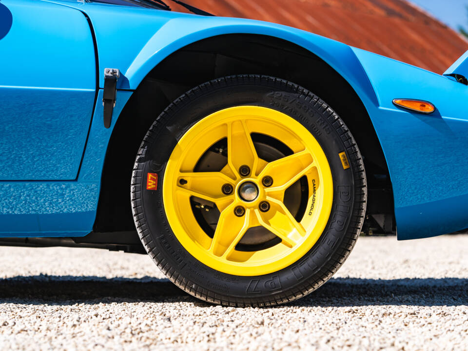 Image 46/46 of Lancia Stratos HF Stradale (1975)
