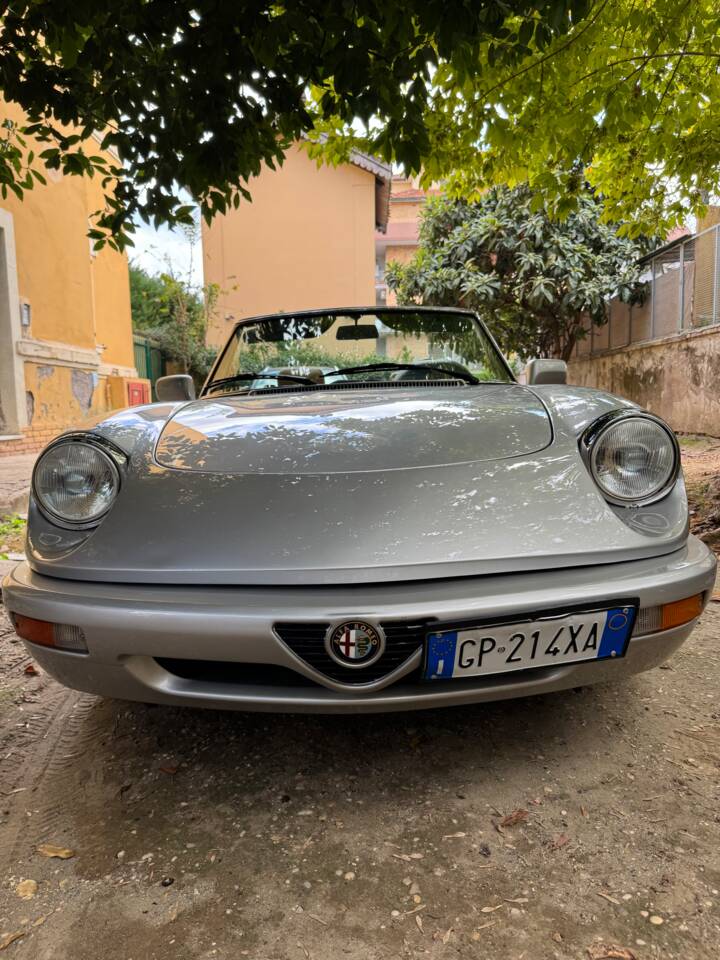 Image 6/14 of Alfa Romeo 2.0 Spider (1992)