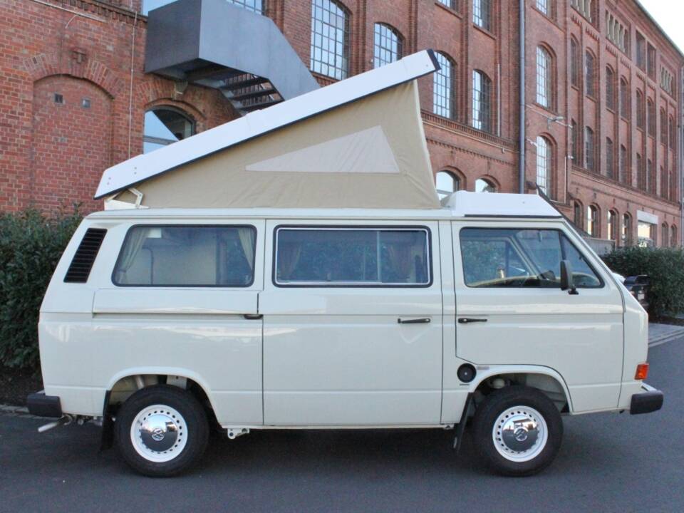 Bild 4/24 von Volkswagen T3 Camper 2.0 (1982)