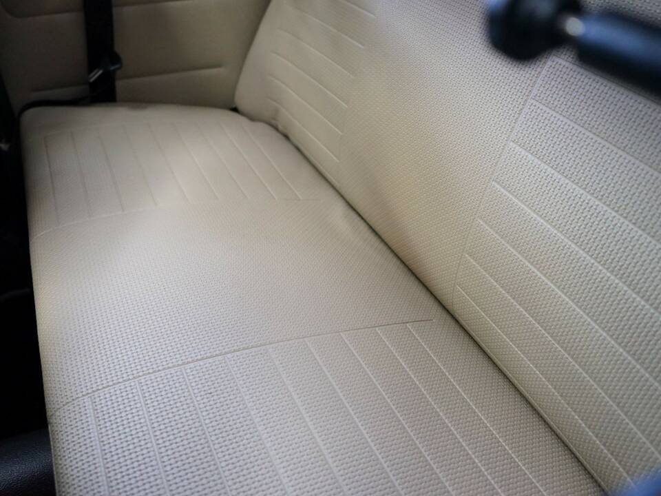 Image 36/53 of Volkswagen Beetle 1303 LS (1978)