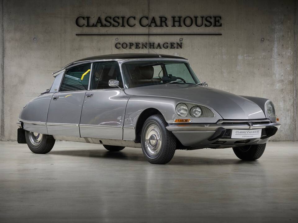 Image 19/92 of Citroën DS 23 Pallas (1975)