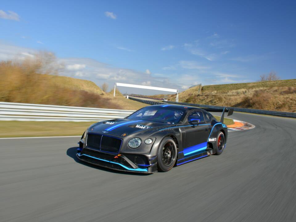 Image 7/15 de Bentley Continental GT V8 (2020)