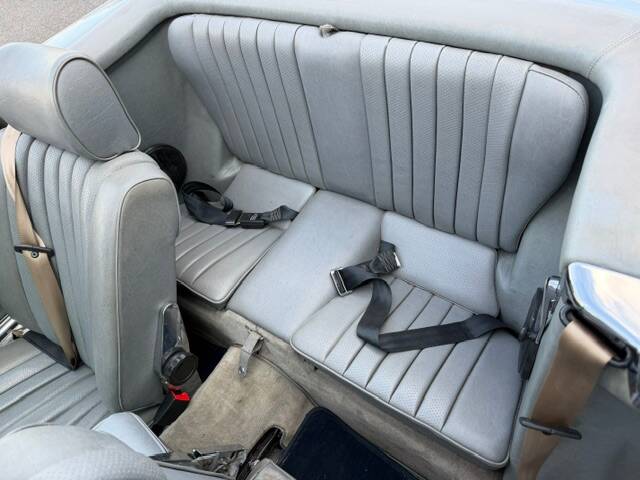 Image 16/27 de Mercedes-Benz 450 SL (1980)