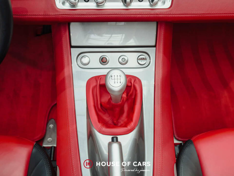 Image 22/25 of BMW Z8 (2000)