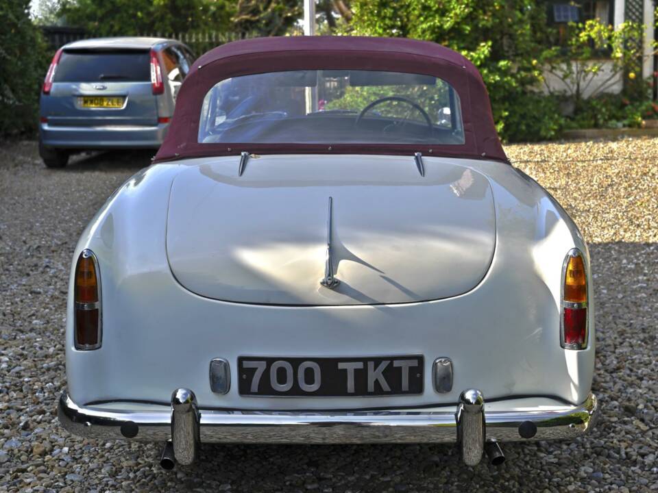 Image 14/38 of Alvis TD 21 (1962)