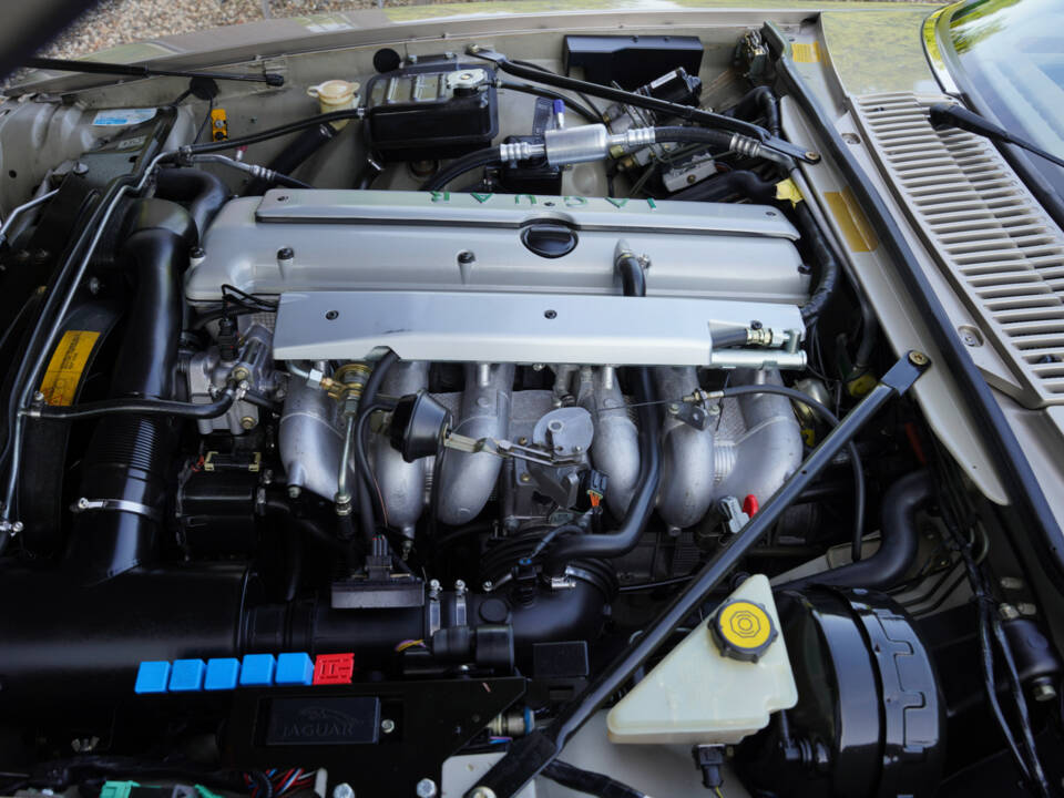 Afbeelding 14/50 van Jaguar XJS 4.0 (1995)