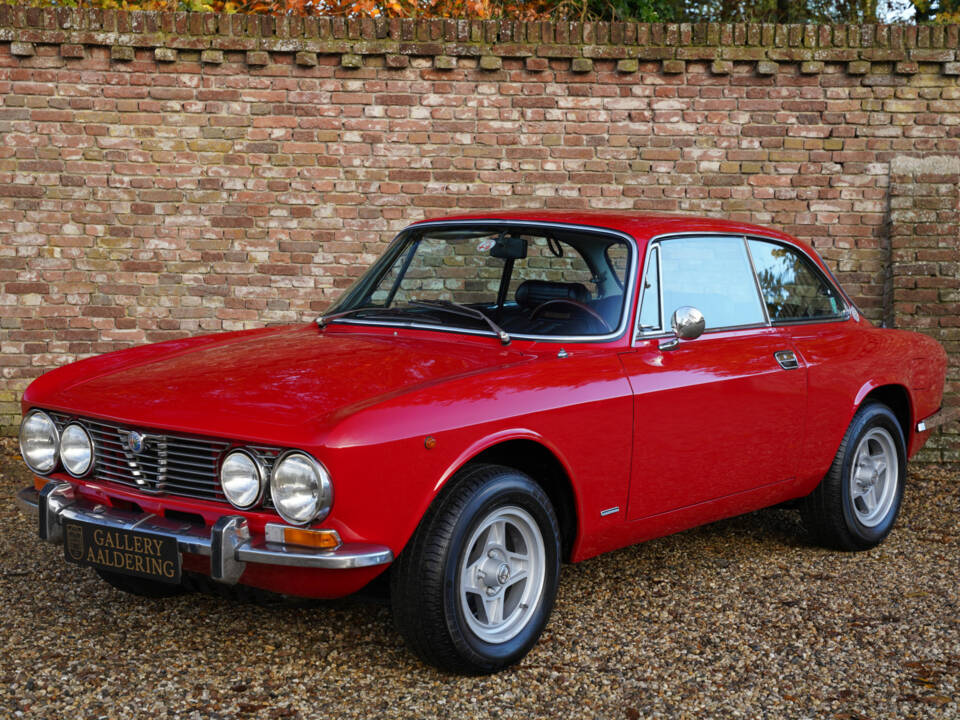 Bild 1/50 von Alfa Romeo 2000 GTV (1972)