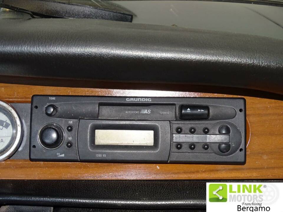 Image 9/10 de Lancia Fulvia 1.3 S (1973)