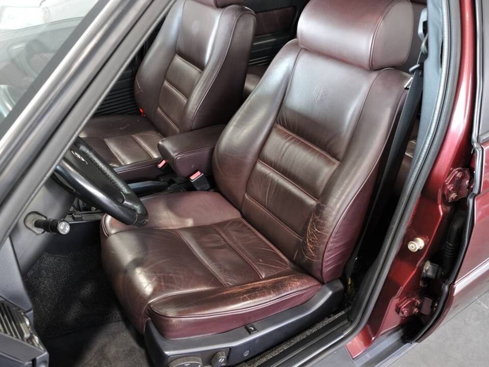 Bild 12/23 von Alfa Romeo 164 2.0 Super V6 (1993)