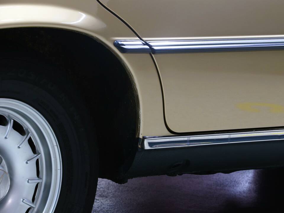 Bild 11/23 von Mercedes-Benz 280 SE (1979)