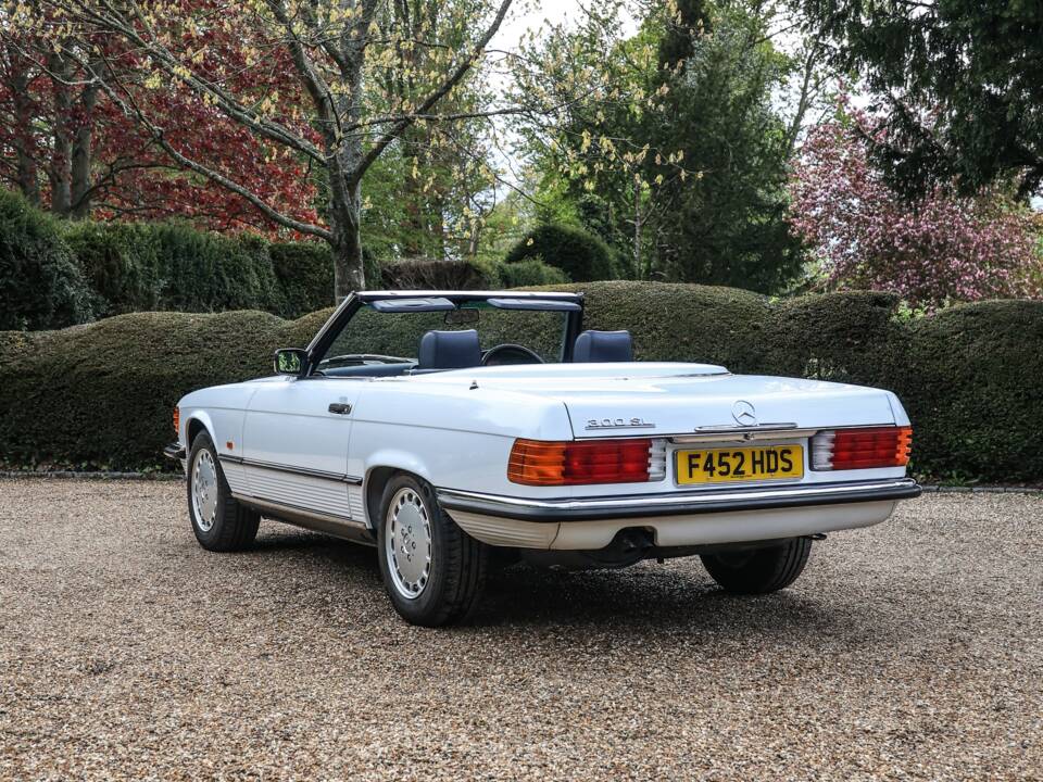 Afbeelding 36/50 van Mercedes-Benz 300 SL (1989)