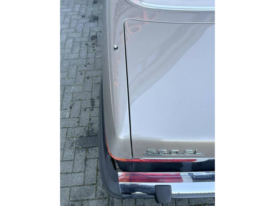Image 9/50 of Mercedes-Benz 560 SL (1987)