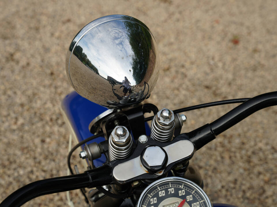 Image 10/25 de Harley-Davidson DUMMY (1947)